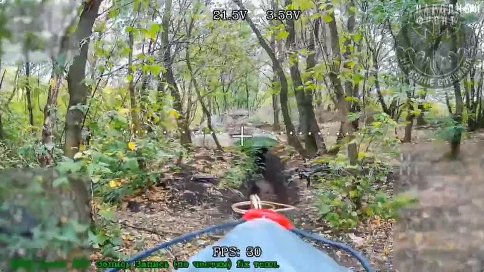 Расчёт «Мальборо» отрабатывает по позициям врага — антенны, дроны и укрытия выносятся одним залпом