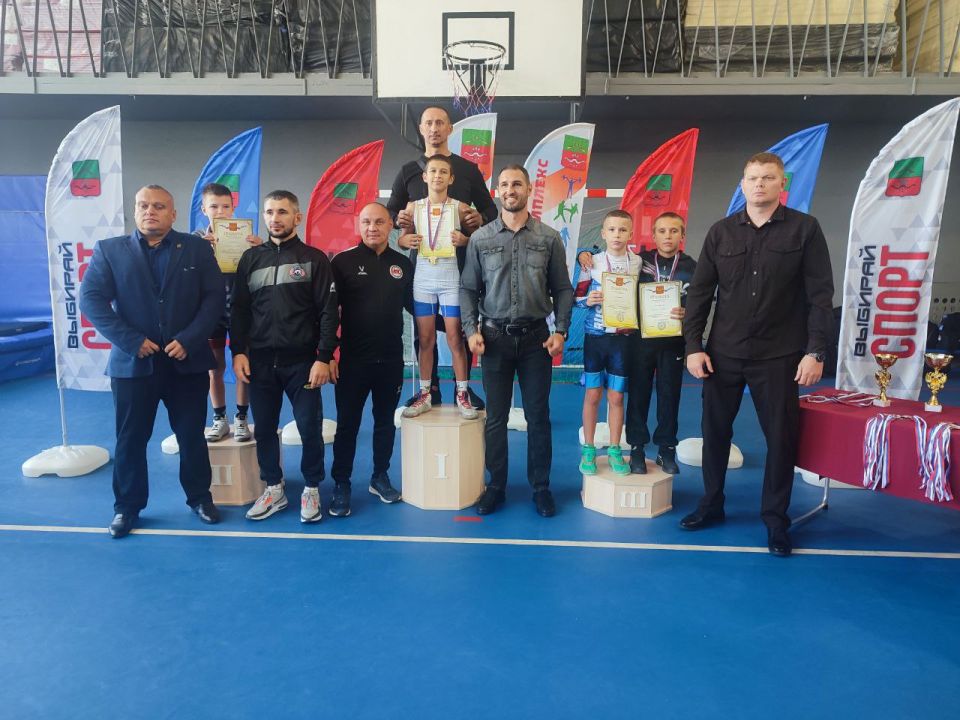 Воспитанники Спортивной школы г. Токмак успешно выступили на региональном этапе Всероссийского фестиваля борьбы среди школьников «Борьба в школу»