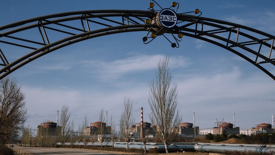 Инспекторы МАГАТЭ сообщили об артиллерийских обстрелах около ЗАЭС