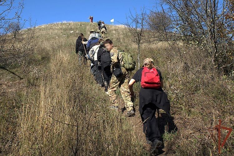 Подшефные Росгвардии школьники из Мелитополя прошли маршрутом советских партизан Великой Отечественной войны