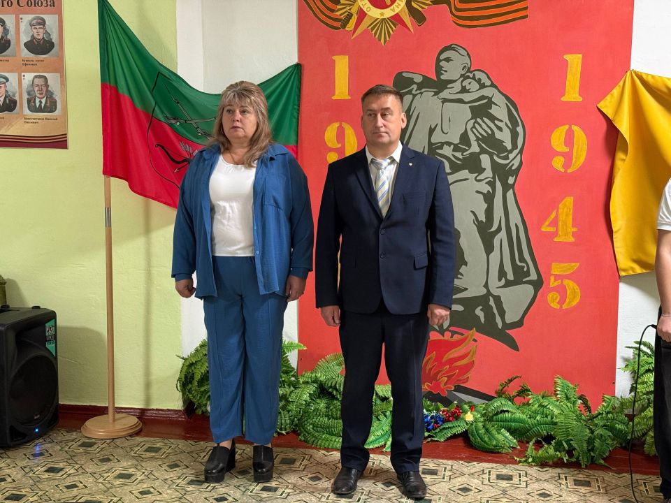 Сегодня в стенах Акимовской ООШ №2 произошло важное событие – торжественное открытие музейной экспозиции, посвященной Герою Советского Союза Сергею Сергеевичу Щирову