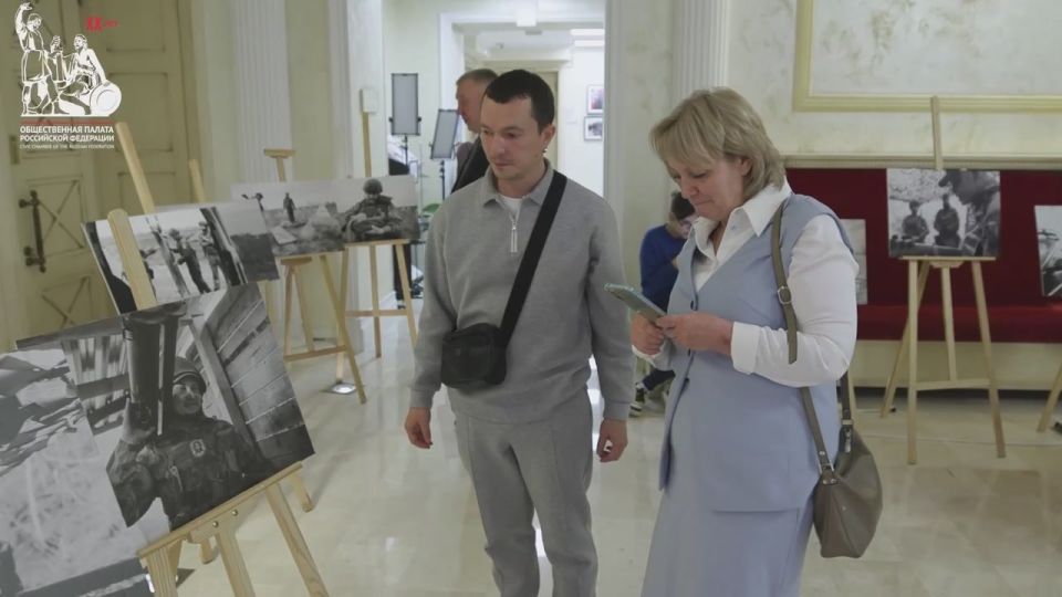 Фотовыставка «Воины-москвичи на защите России» открылась в ОП РФ