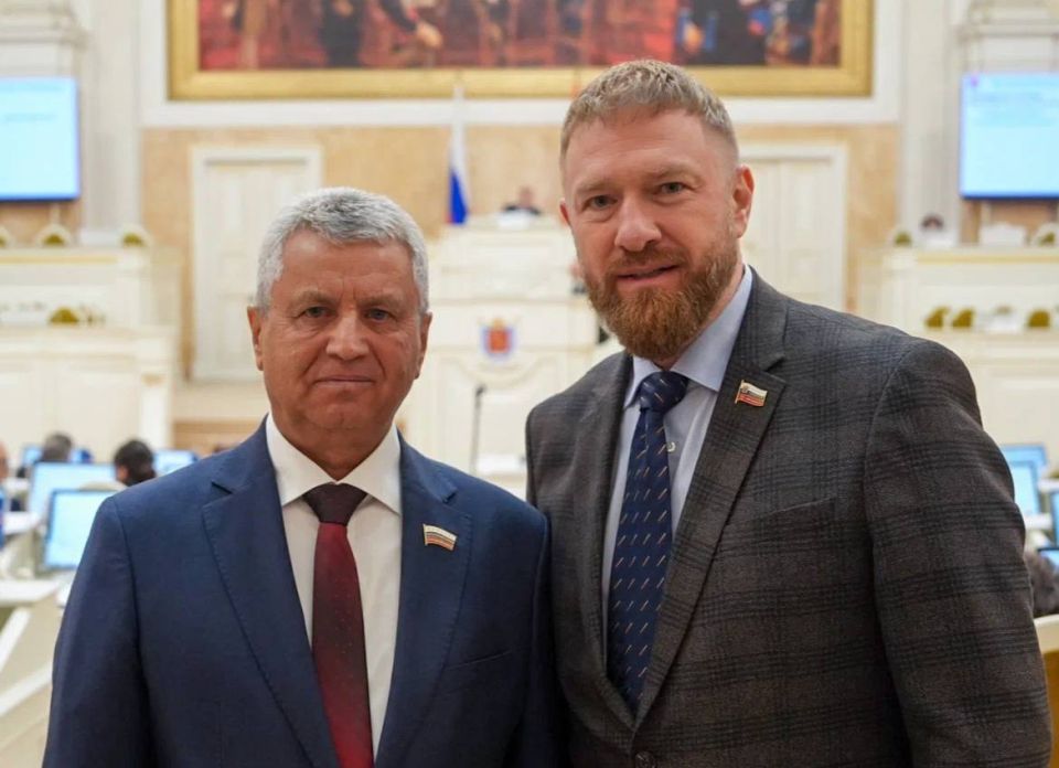 Александр Малькевич: Сегодня свой день рождения отмечает председатель Законодательного Собрания Запорожской области Виктор Андреевич Емельяненко!