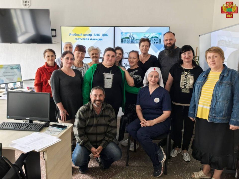 Больница Святителя Алексия обучает добровольцев уходу за тяжелобольными в Бердянске
