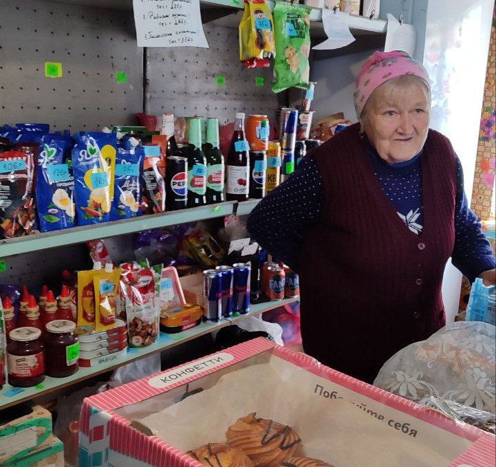 Отделом контроля по вопросам торговли, предоставления административных услуг и муниципального контроля Токмакского муниципального округа проведена проверка торговых объектов Долинского территориального отдела