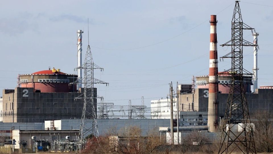 «Ситуация жестко контролируется»: как работает под обстрелами ВСУ Запорожская АЭС