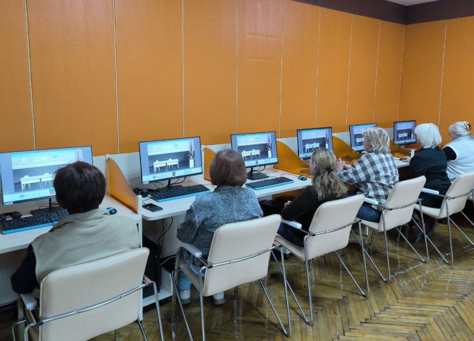 Сотрудники Центральной городской библиотеки г. Токмак приняли участие в онлайн-мероприятии по финансовой грамотности от Центрального банка Российской Федерации