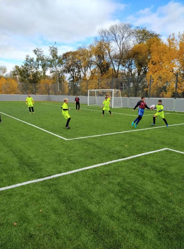 11 октября в пгт. Весёлое состоялся очередной тур физкультурно спортивного мероприятия Турнир Запорожской области по футболу среди юношей 2013-2014 г. Местная команда СШ «Весёлое» принимала на своём поле гостей из Акимовки —...