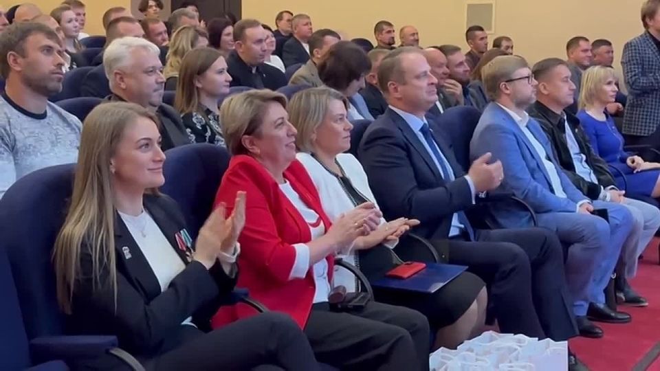 Активисты Васильевского местного отделения партии «Единая Россия» приняли участие во втором форуме муниципального депутата