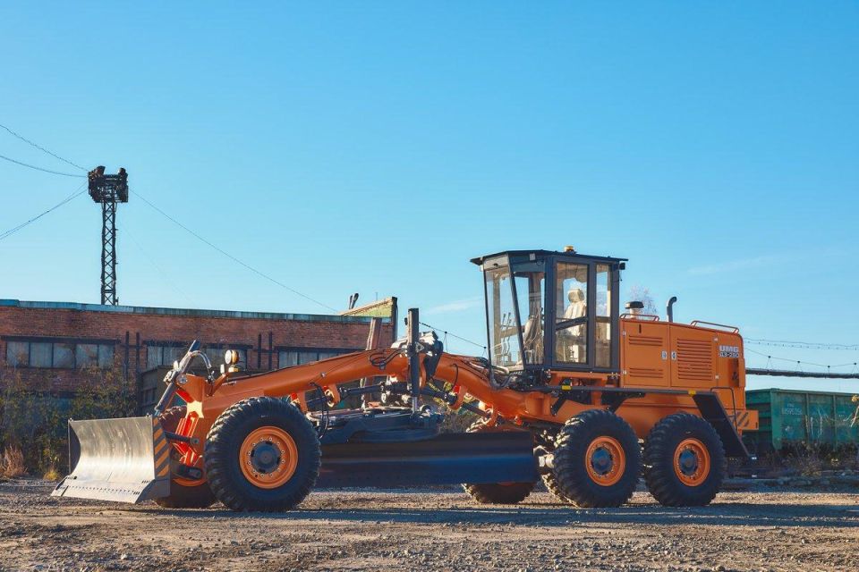 Из Ярославской области в Акимовку направят грейдер