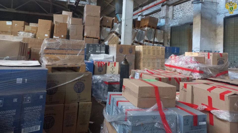 Прокуратура Запорожской области утвердила обвинительное заключение по уголовному делу в отношении 39-летнего предпринимателя из Донецкой Народной Республики и двоих его соучастников