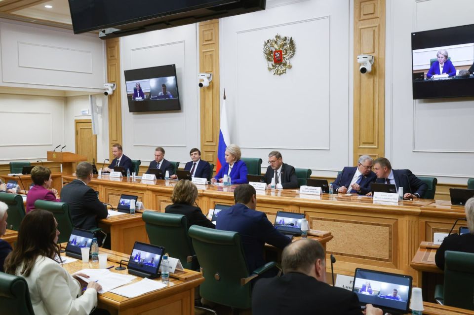 Запорожская область вошла в число регионов, которые получат дополнительное федеральное финансирование на приобретение учебников