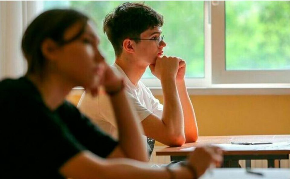 Основной период, когда большинство одиннадцатиклассников будут сдавать экзамены, традиционно пройдет летом — с 1 июня по 9 июля 2026 года