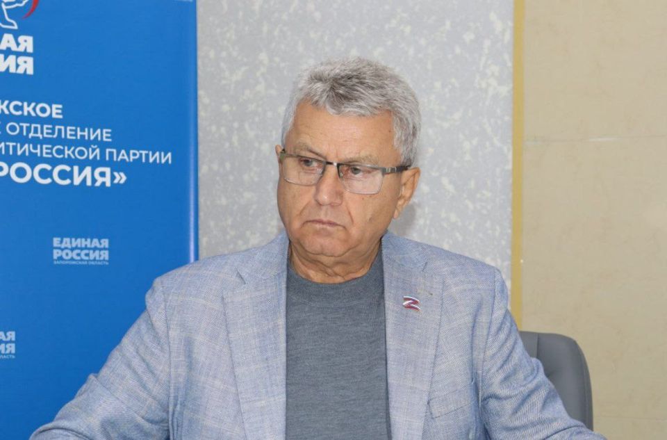 Виктор Емельяненко: Провел плановый прием граждан в региональном отделении партии «Единая Россия» в Мелитополе