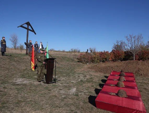 Руководитель следственного управления СК России по Запорожской области принял участие в церемонии перезахоронения останков воинов Великой Отечественной войны