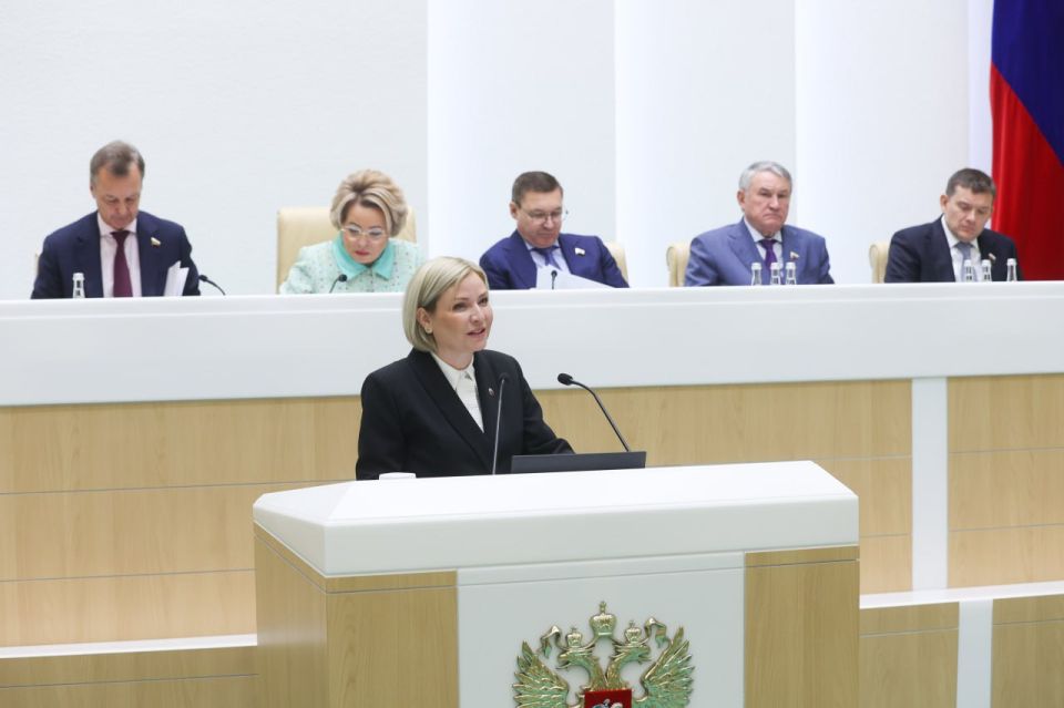 Дмитрий Ворона: По итогам правительственного часа с Министром культуры О.Б. Любимовой озвучил несколько предложений в проект постановления Совета Федерации: