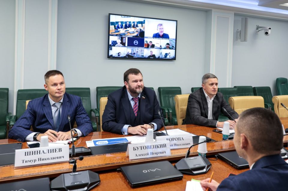 Дмитрий Ворона: Провел вчера продуктивное совещание по вопросам введения земельного налога в воссоединенных регионах