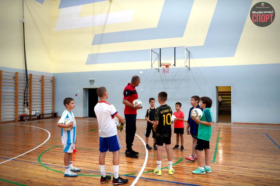 Инклюзивный футбол в Мелитополе: дети с особыми потребностями делают первые шаги на поле!