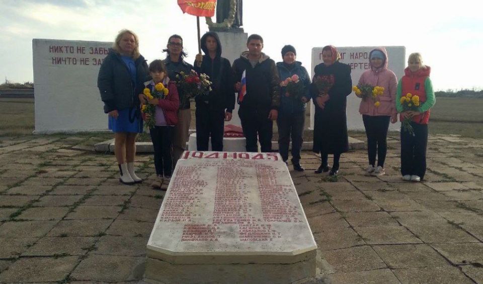 Культработники Переможного и Петровки организовали памятные мероприятия, посвященные Дню освобождения Акимовского района от немецко-фашистских захватчиков