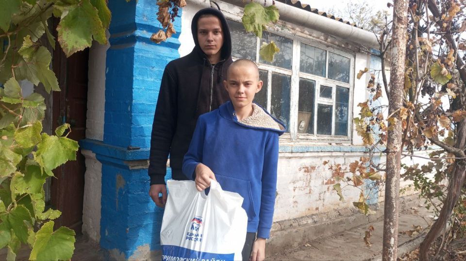 Важную акцию организовали и провели сотрудники отдела молодежной политики администрации Приморского муниципального округа совместно с активистами организации ЮгМолодой