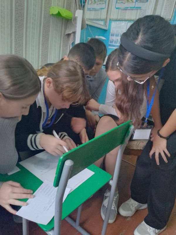 Неделя географии началась в ГБУ ОО ЗО "Орловская СОШ"