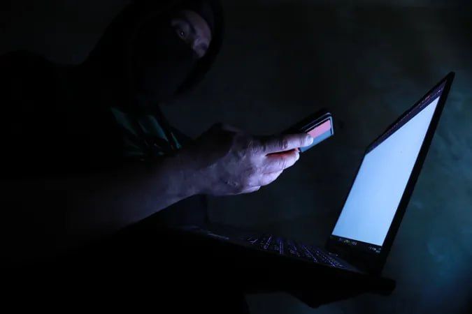 Укромошенники пересели на иностранные номера после облав на SIM-боксы в РФ — теперь звонят с иранских, грузинских и словацких