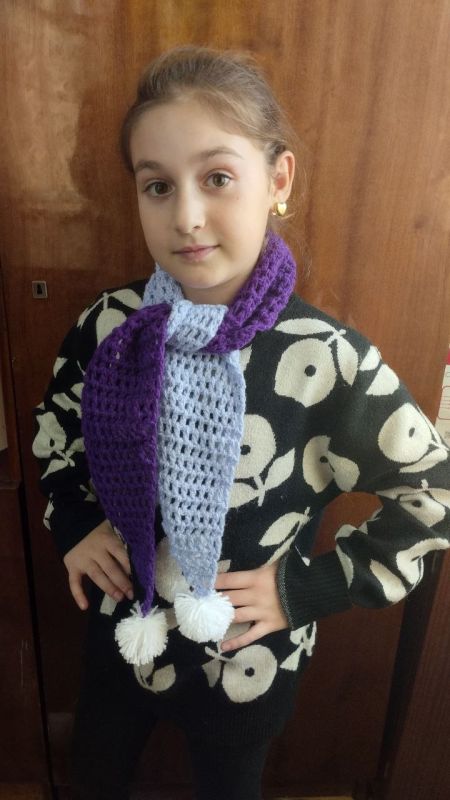 В Приазовском ДК кружок " Вязания крючком " продолжает свою работу