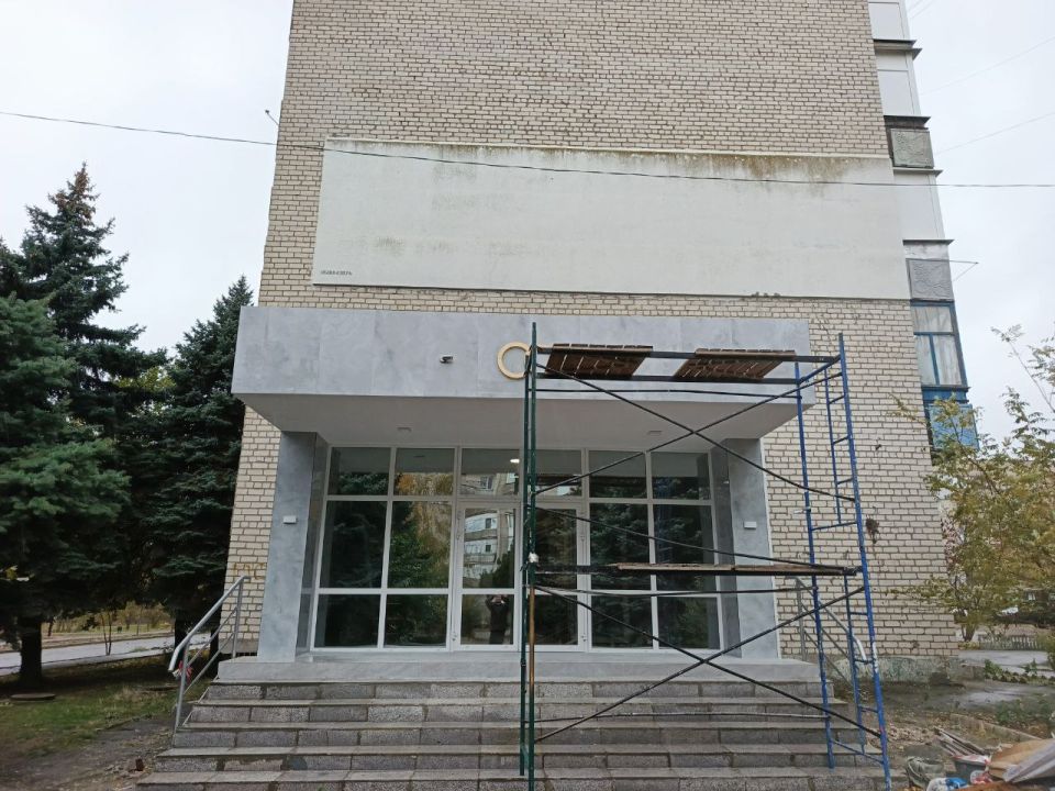 Администрация Токмакского муниципального округа предлагает жителям региона принять участие в опросе: