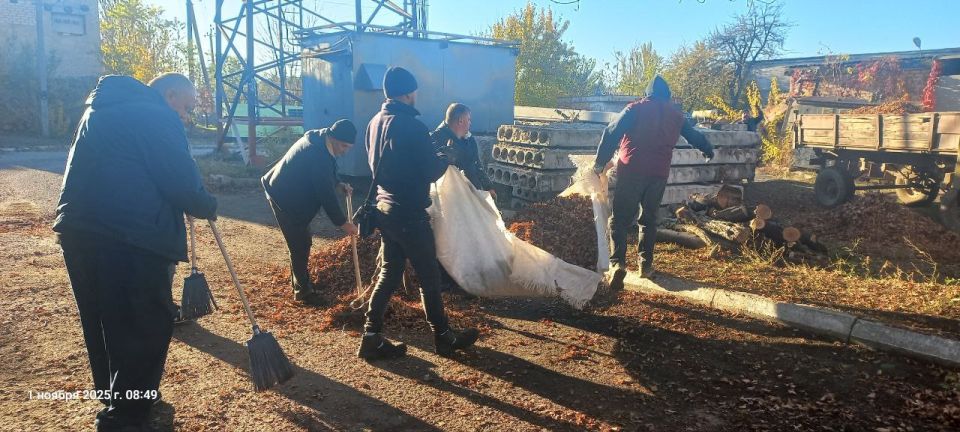 #ОсеннийСубботник. Коллектив Акимовского РЭСа «Таврия-Энерго»