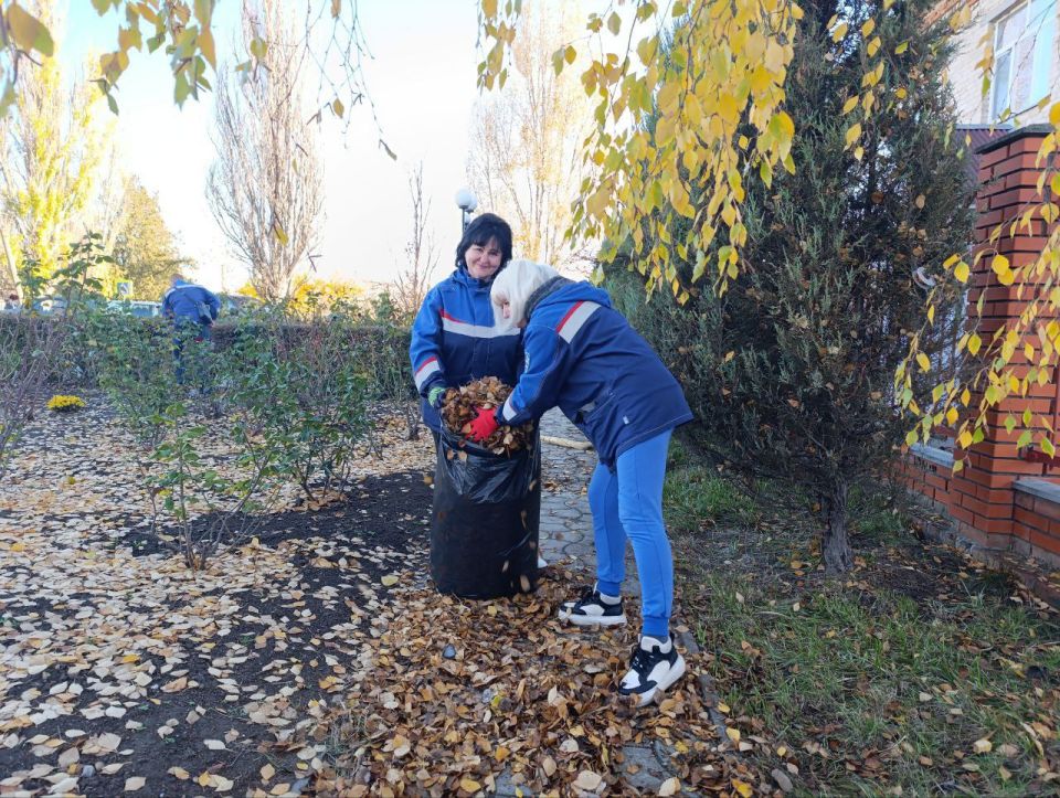 #ОсеннийСубботник. Коллектив Акимовского газового хозяйства