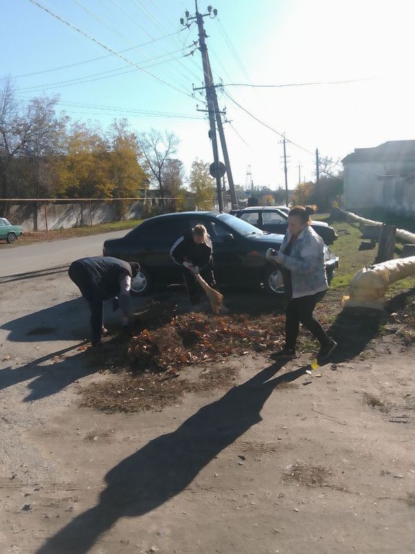 #ОсеннийСубботник. Коллектив МУП «Акимовское ЖКХ»