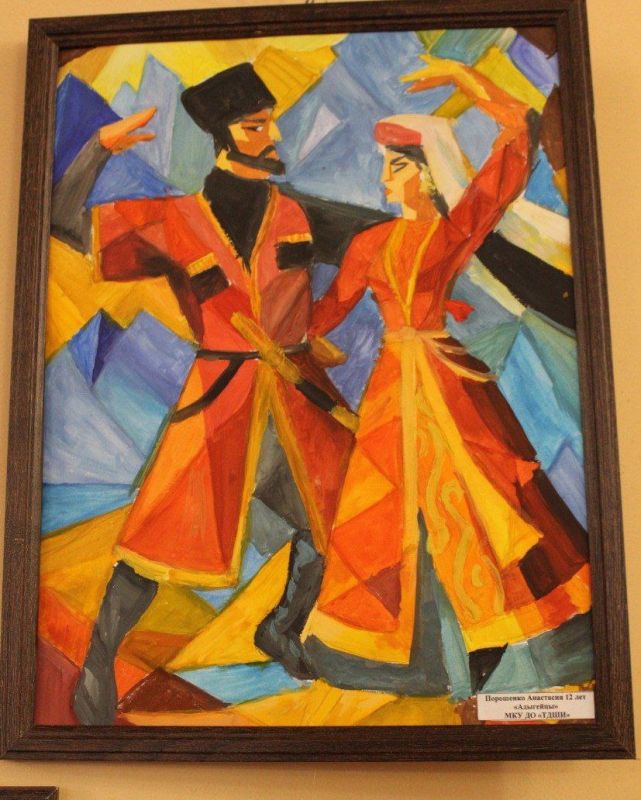 В дополнение к концерту, посвященному Дню народного единства талантливые учащиеся художественного отделения Токмакской детской школы искусств, подготовили удивительные работы для выставки рисунков!