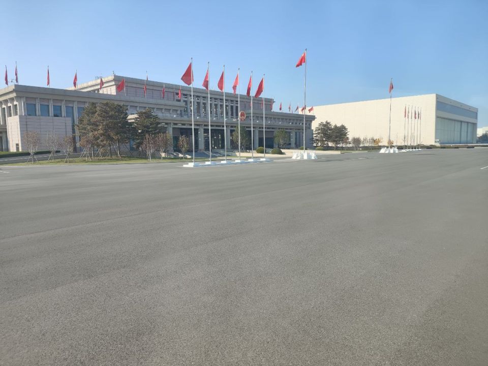 Корреспондент ЗАН завершил поездку в Китай и теперь вместе с правительственной делегацией направляется в Россию