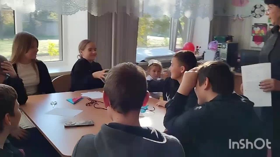 День Народного Единства связан с событиями 1612 года - подвигом наших предков, которые сплотились во имя свободы и независимости Родины