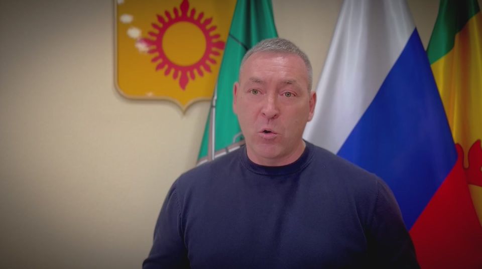 Максим Пухов: Уважаемые энергодарцы!. Сердечно поздравляю вас с Днём народного единства! Этот праздник для нас, жителей прифронтового города, наполнен особым, глубоким смыслом