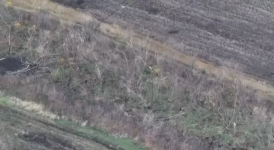 Противник отступает из Покровска под огнем минометов