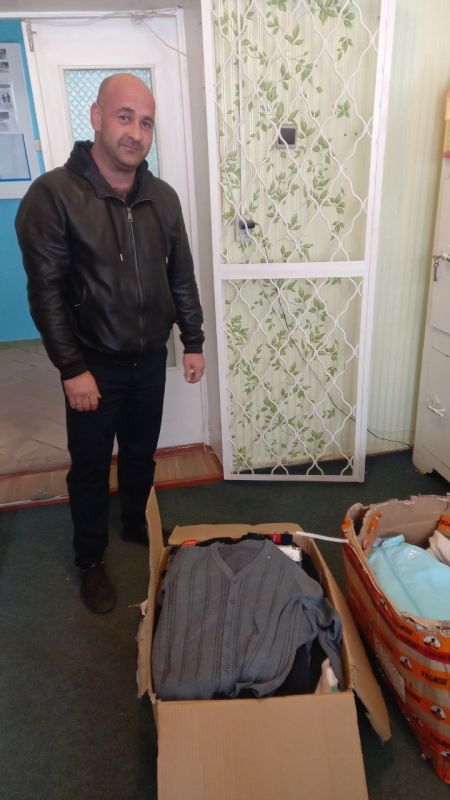 Отдел опеки и попечительства выражает огромную благодарность Александру Абрамяну за красивую разнообразную одежду, предоставленную в помощь нуждающимся семьям