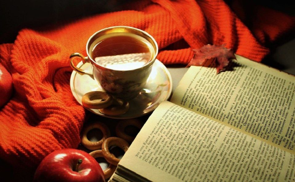 Друзья!. На улице по-ноябрьски неприветливо и сыро, поэтому ныряйте поскорее в теплые дома и квартиры, в уют и вкусный сытный ужин