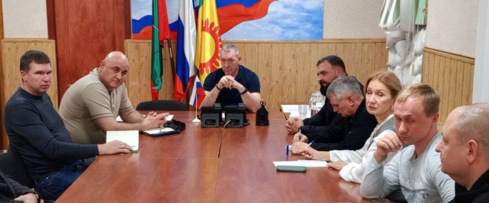 Максим Пухов: При участии заместителя губернатора Артура Саидова, советника губернатора Виталия Ярчука и депутата заксобрания Степана Кувачева подвели предварительные итоги в решении вопроса с передачей безхозяйных...