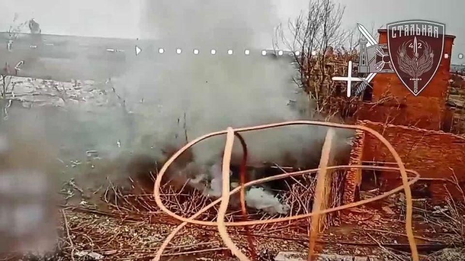 ��������� 42-� ����������� ������� ��� ����� ��������� ���, ��������������� ����������� ��� ������� �� ����������� �����������