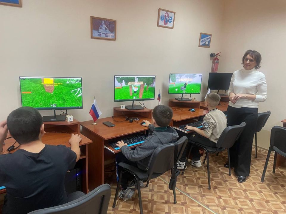 Кто сказал, что в библиотеке бывает скучно?