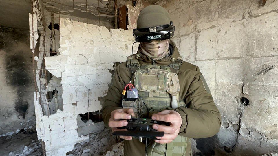 Десантники-операторы дронов находят и уничтожают позиции противника