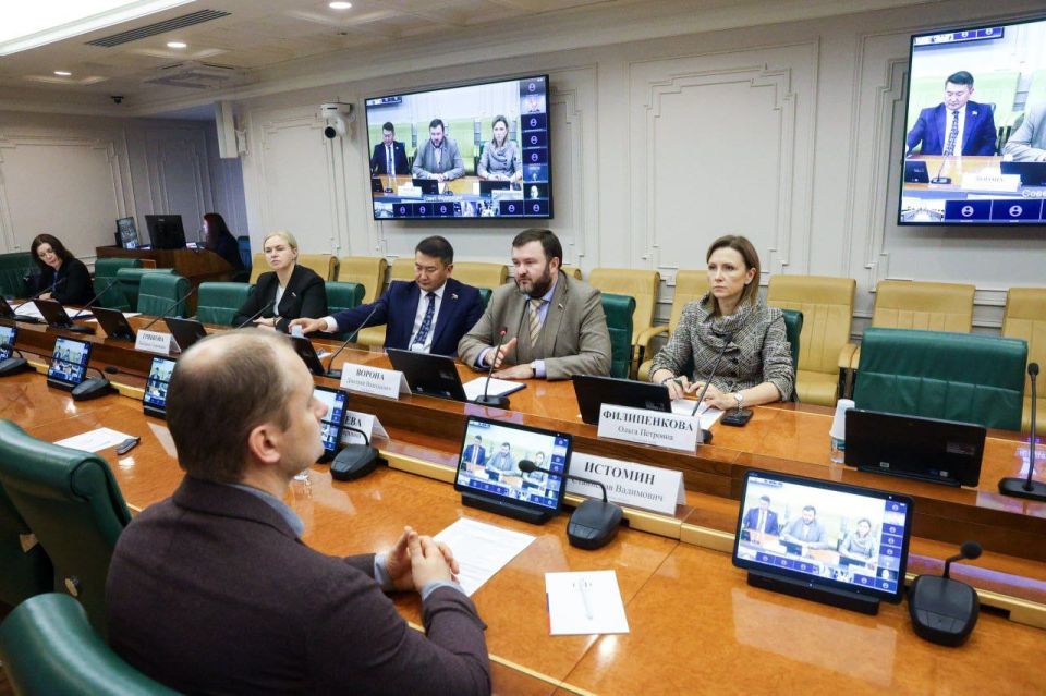 Дмитрий Ворона: Провел совещание по привлечению инвестиций в туристическую отрасль страны и законодательному обеспечению развития особых экономических зон туристско-рекреационного типа (ОЭЗ ТРТ)