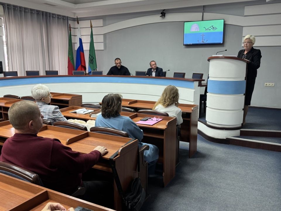 В Бердянске начали заслушивать отчеты руководителей бюджетных учреждений и организаций