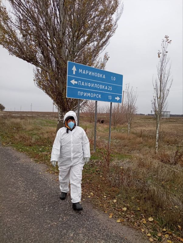 Бешенству животных - бой!. Ветеринарные специалисты филиала ГБУ ЗО «Ветеринарный центр» в Приморском районе провели осеннюю пероральную иммунизацию диких плотоядных животных путем раскладок в местах их обитания приманок...