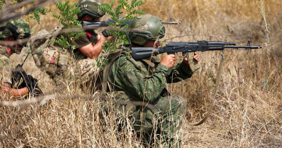 Приморские бойцы стремительным броском на 6 км освободили село Новое