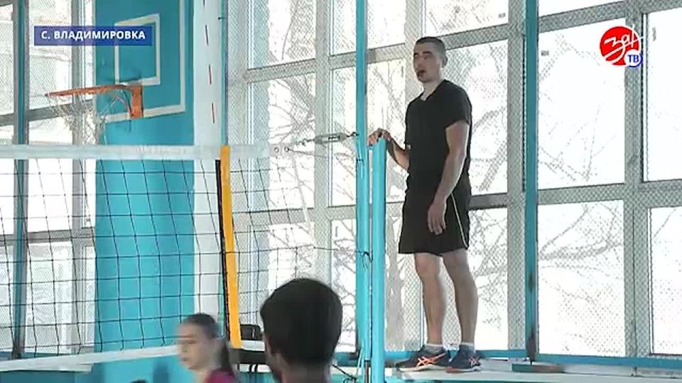 В селе Владимировка Акимовского района состоялся турнир по волейболу