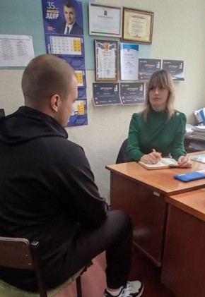 Депутат ЛДПР Елена Бойнова провела приём граждан и обсудила вопросы поддержки детей с ОВЗ