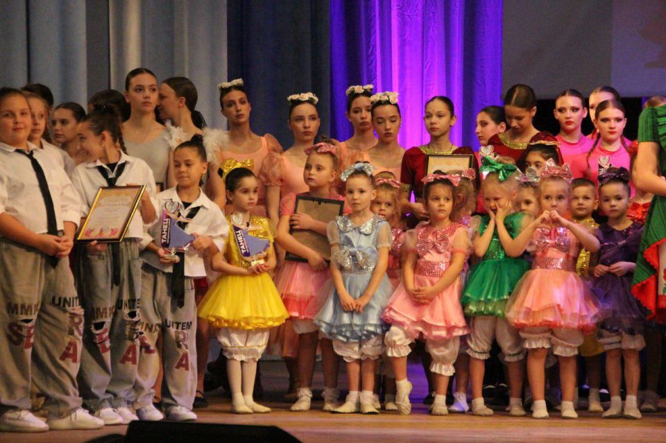 Финальный этап танцевального марафона «Танец материнской любви», посвященный Дню матери, состоялся в Мелитополе