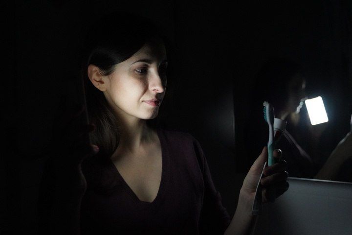 Семь тысяч человек остаются без света: Электричество подается по графику на Запорожье после обстрелов ВСУ